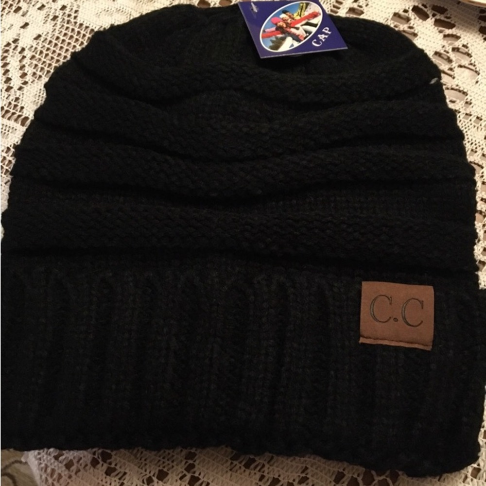 Women’s CC toboggan new never worn